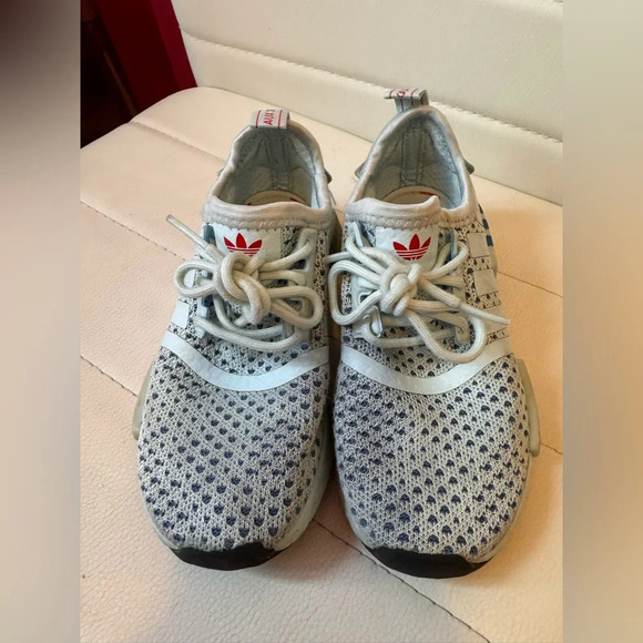 Adidas Kids Sneakers Size 11 - Picture 2 of 5